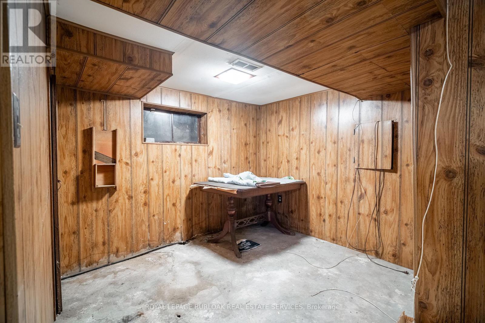 












18 SCARLETT ROAD

,
Toronto,




Ontario
M6N4K1

