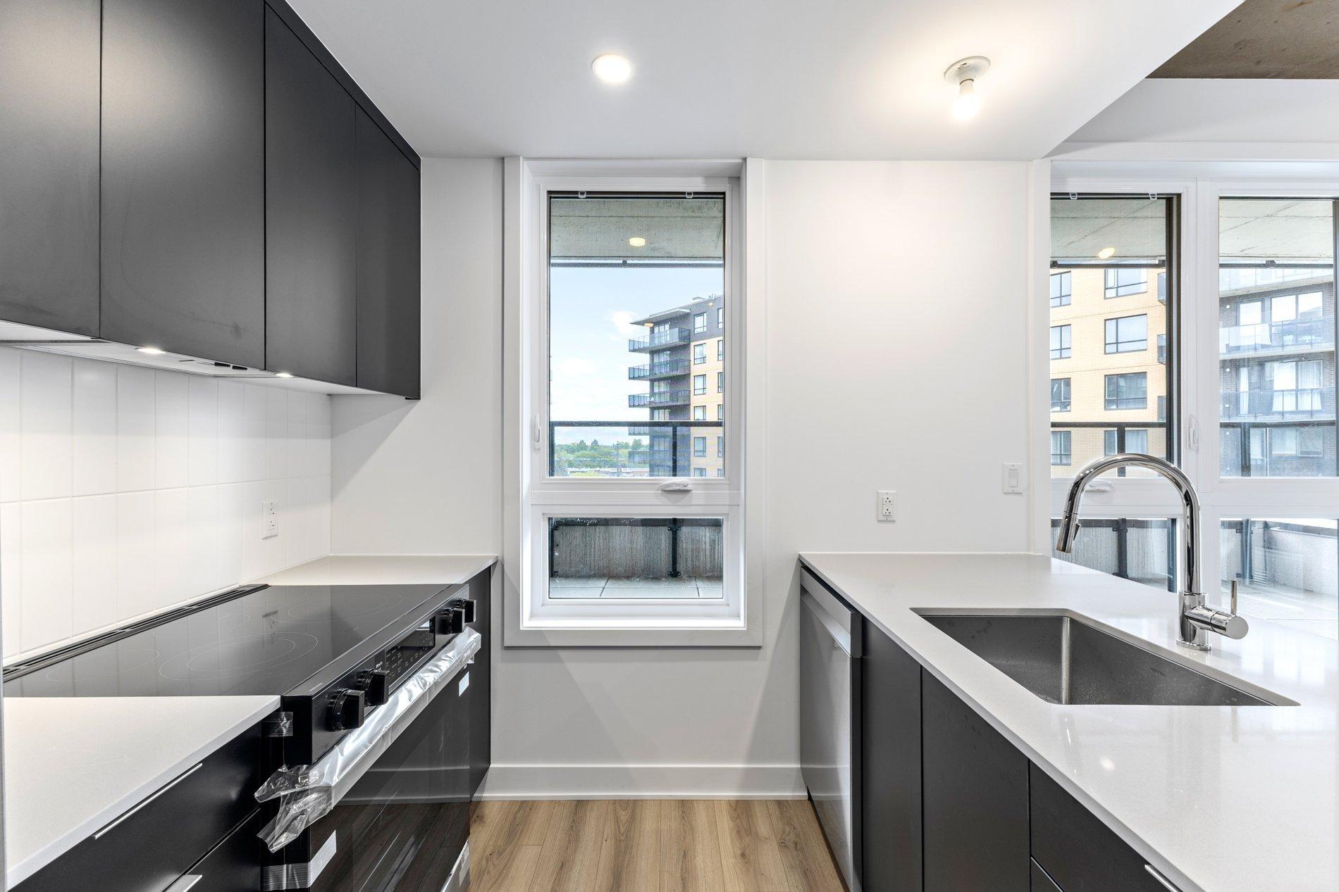









8510


Rue Jean-Nicolet

, E508,
Montréal (Saint-Léonard),




QC
H1R2R3

