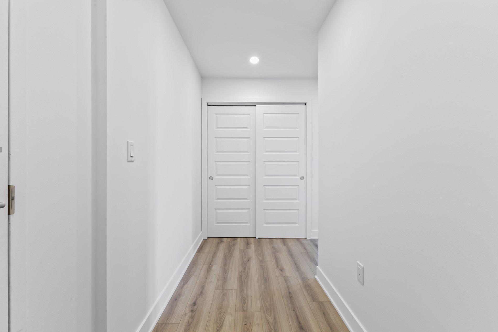 









8510


Rue Jean-Nicolet

, E508,
Montréal (Saint-Léonard),




QC
H1R2R3

