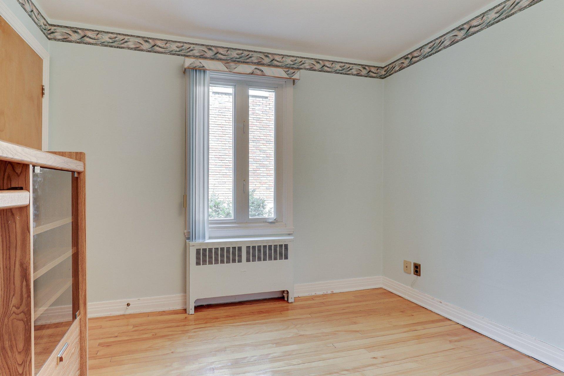 









3190

 - 3192


Rue Monsabré

,
Montréal (Mercier/Hochelaga-Maisonneuve),




QC
H1N2L5

