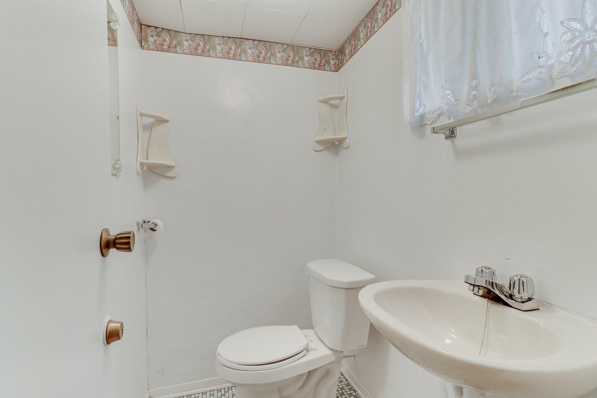 









3190

 - 3192


Rue Monsabré

,
Montréal (Mercier/Hochelaga-Maisonneuve),




QC
H1N2L5

