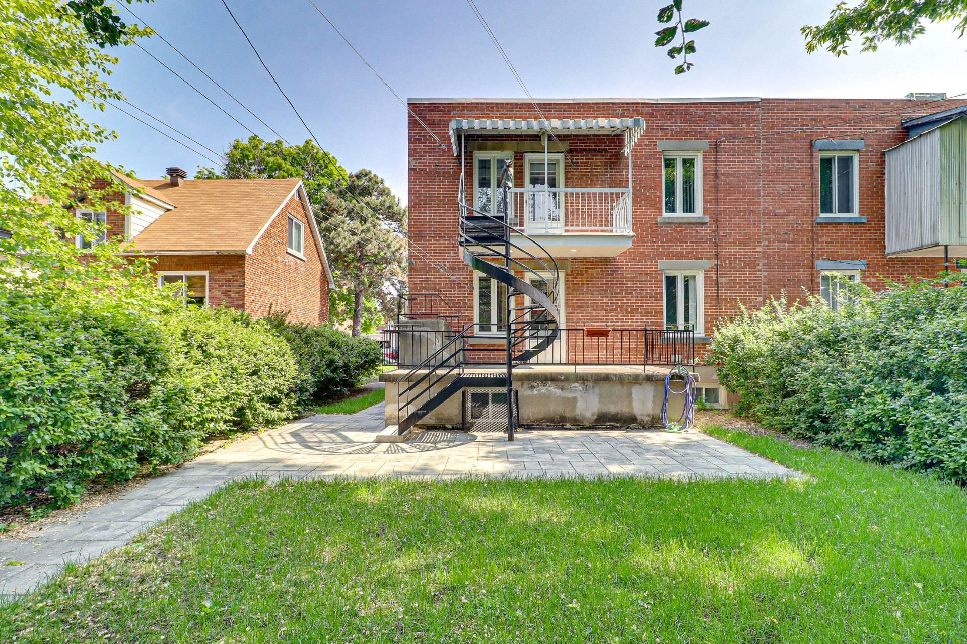 









3190

 - 3192


Rue Monsabré

,
Montréal (Mercier/Hochelaga-Maisonneuve),




QC
H1N2L5

