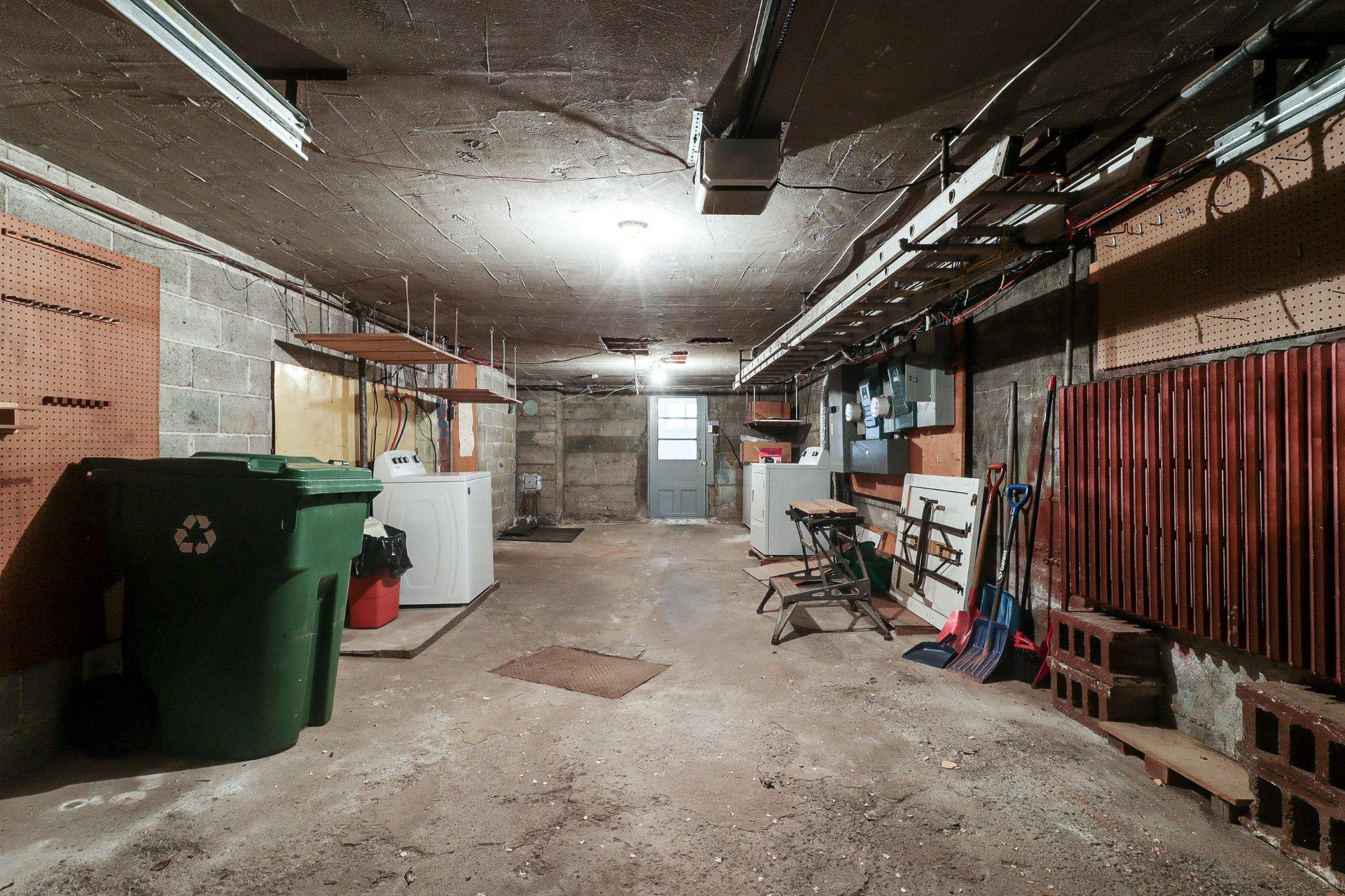 









3190

 - 3192


Rue Monsabré

,
Montréal (Mercier/Hochelaga-Maisonneuve),




QC
H1N2L5

