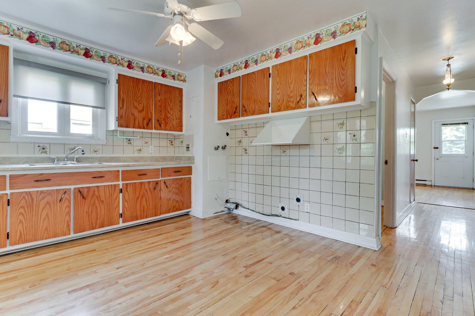 









3190

 - 3192


Rue Monsabré

,
Montréal (Mercier/Hochelaga-Maisonneuve),




QC
H1N2L5

