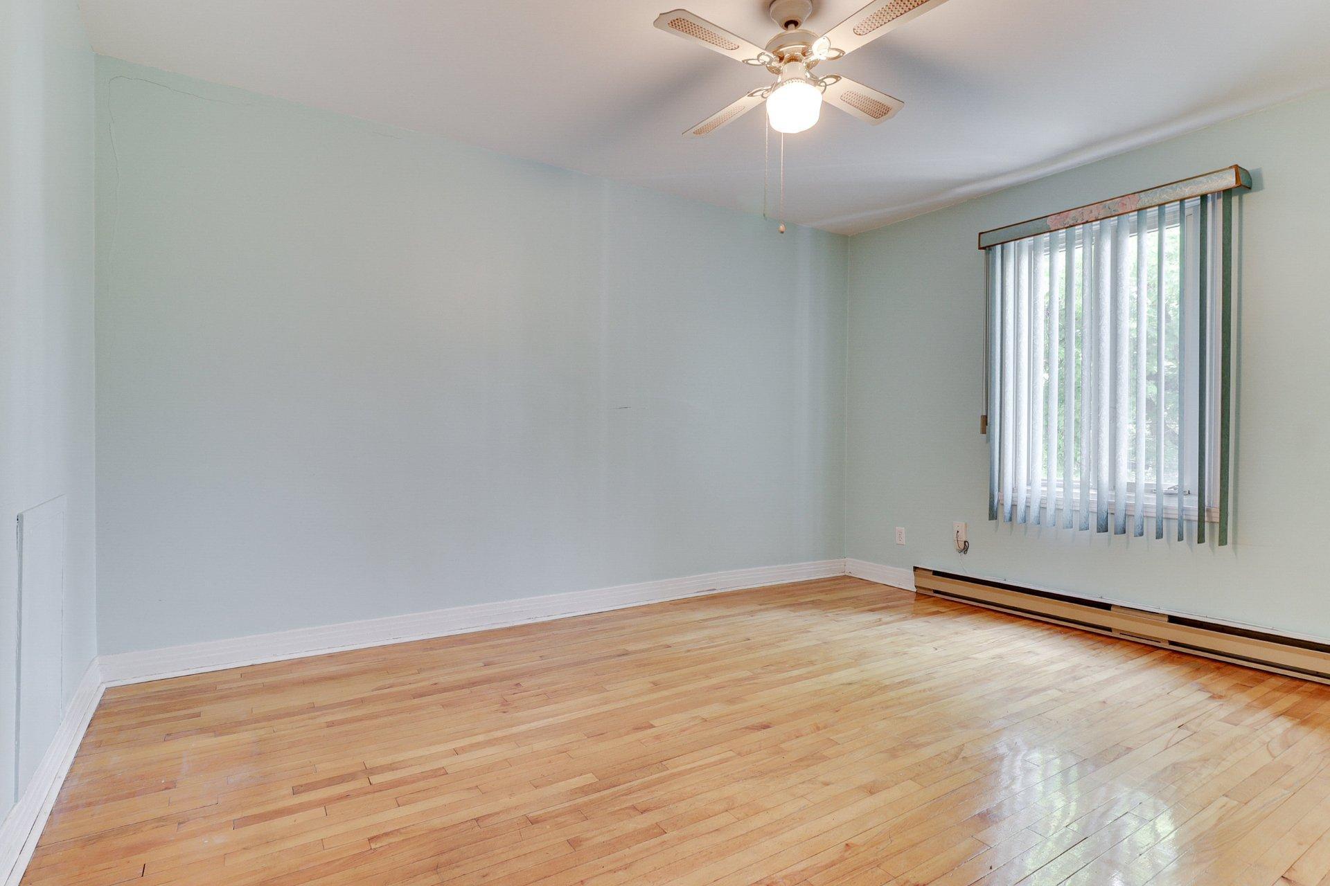 









3190

 - 3192


Rue Monsabré

,
Montréal (Mercier/Hochelaga-Maisonneuve),




QC
H1N2L5

