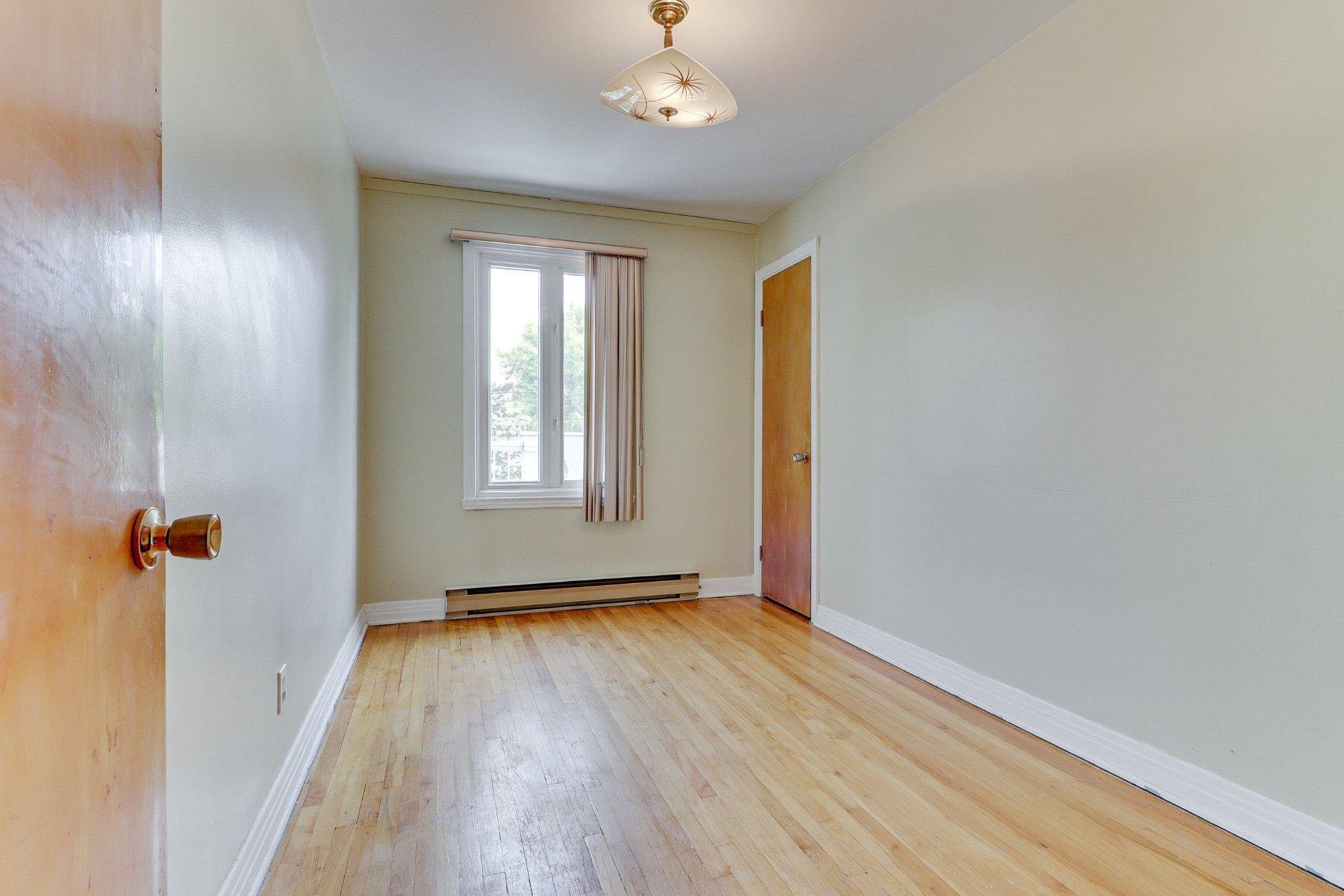 









3190

 - 3192


Rue Monsabré

,
Montréal (Mercier/Hochelaga-Maisonneuve),




QC
H1N2L5

