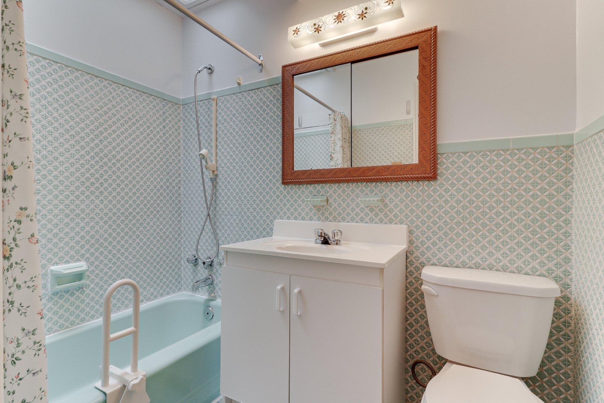 









3190

 - 3192


Rue Monsabré

,
Montréal (Mercier/Hochelaga-Maisonneuve),




QC
H1N2L5

