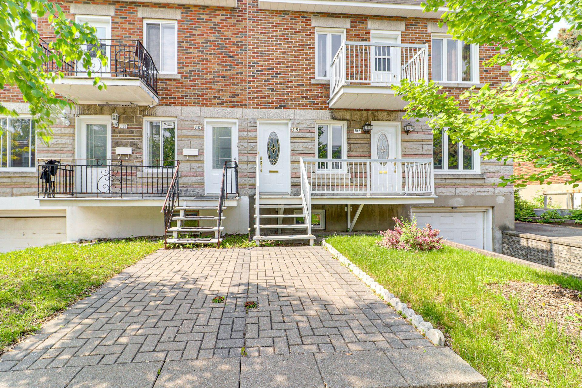 









3190

 - 3192


Rue Monsabré

,
Montréal (Mercier/Hochelaga-Maisonneuve),




QC
H1N2L5

