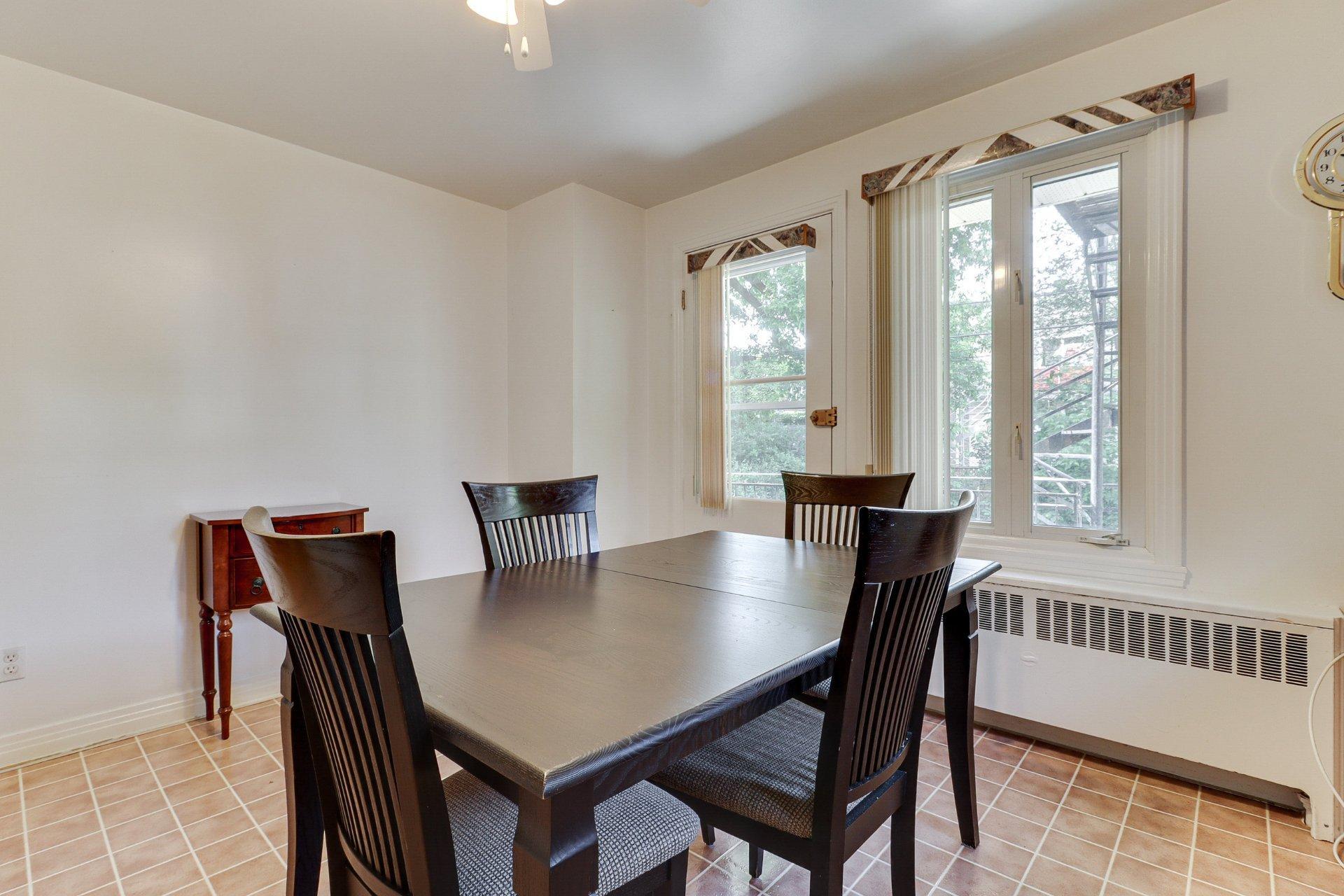 









3190

 - 3192


Rue Monsabré

,
Montréal (Mercier/Hochelaga-Maisonneuve),




QC
H1N2L5

