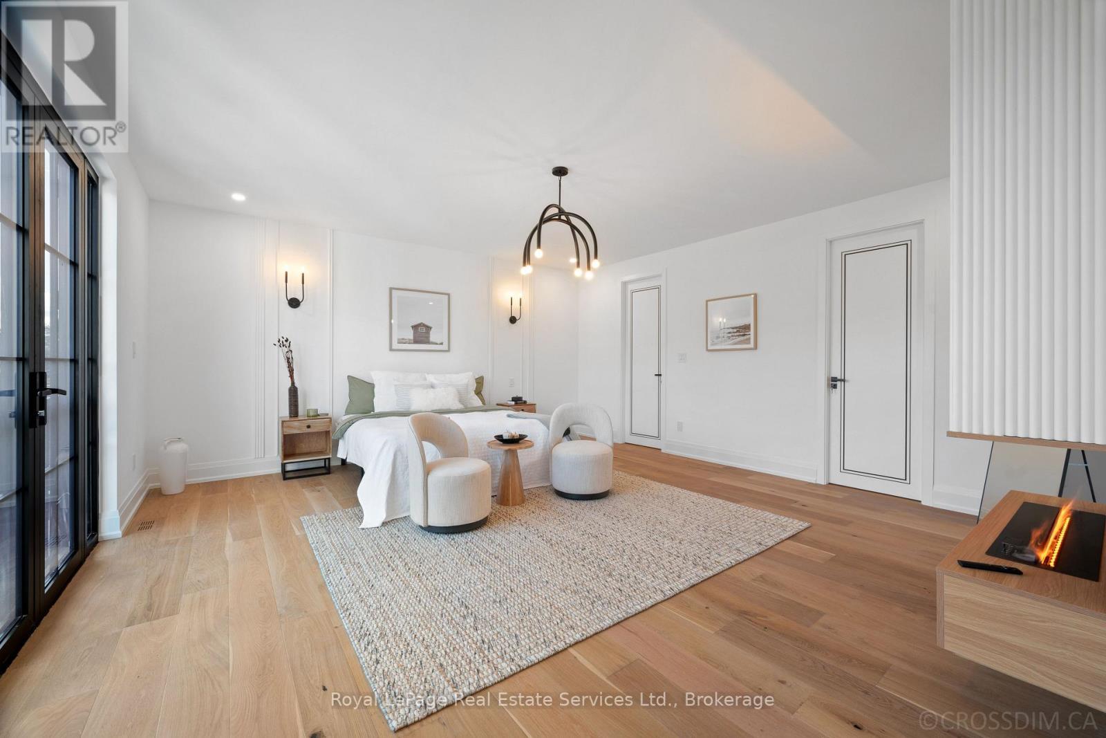 












480 SCARSDALE CRESCENT

,
Oakville (WO West),




Ontario
L6L3W7

