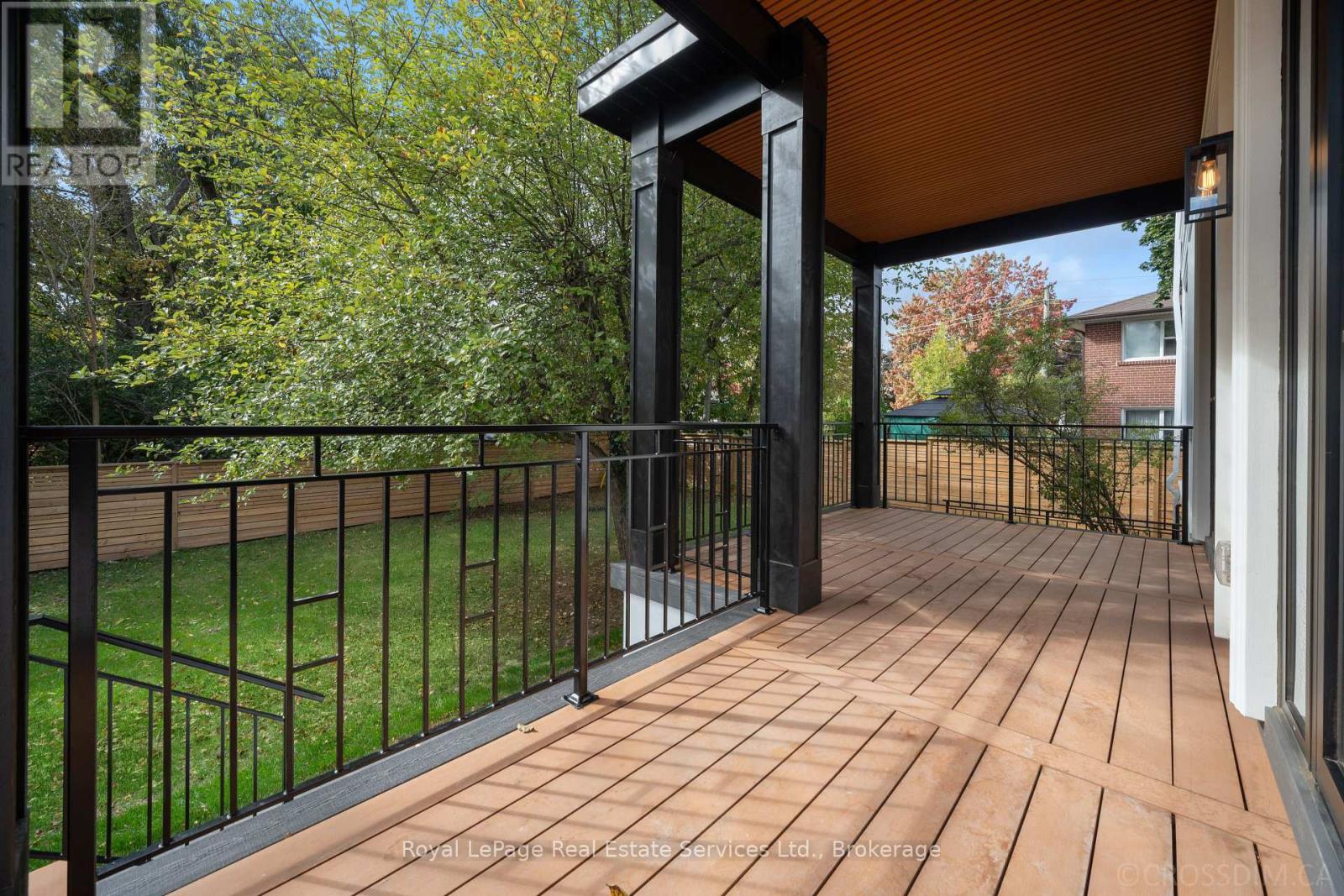 












480 SCARSDALE CRESCENT

,
Oakville (WO West),




Ontario
L6L3W7

