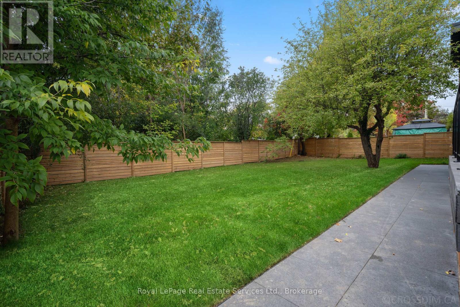 












480 SCARSDALE CRESCENT

,
Oakville (WO West),




Ontario
L6L3W7

