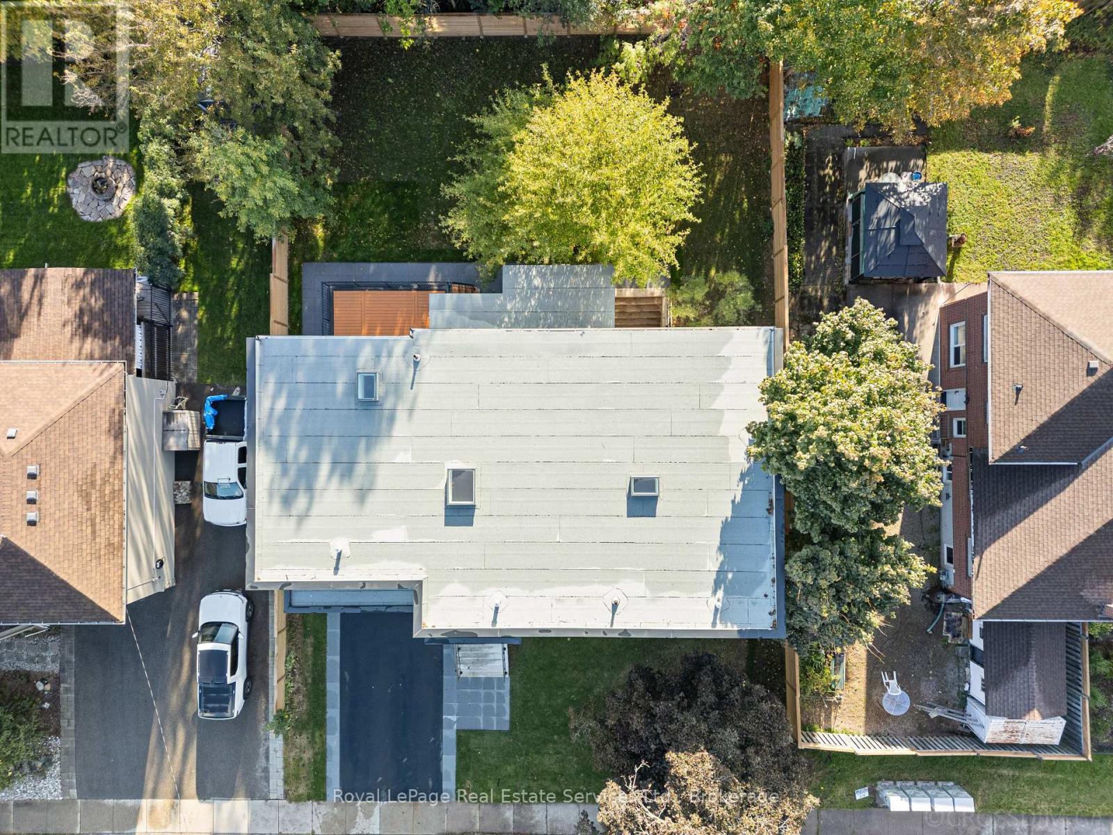 












480 SCARSDALE CRESCENT

,
Oakville (WO West),




Ontario
L6L3W7


