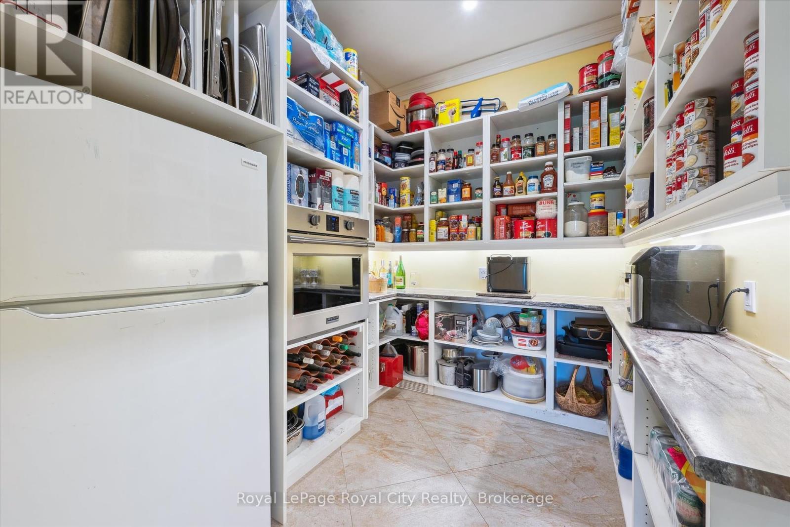












8720 15 SIDE ROAD

,
Erin,




Ontario
N0B2K0

