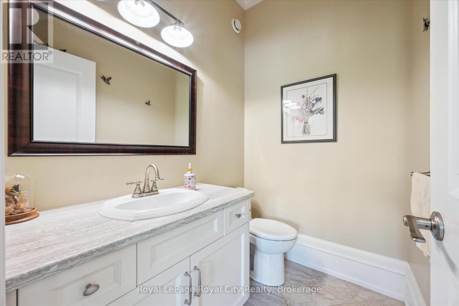 












8720 15 SIDE ROAD

,
Erin,




Ontario
N0B2K0

