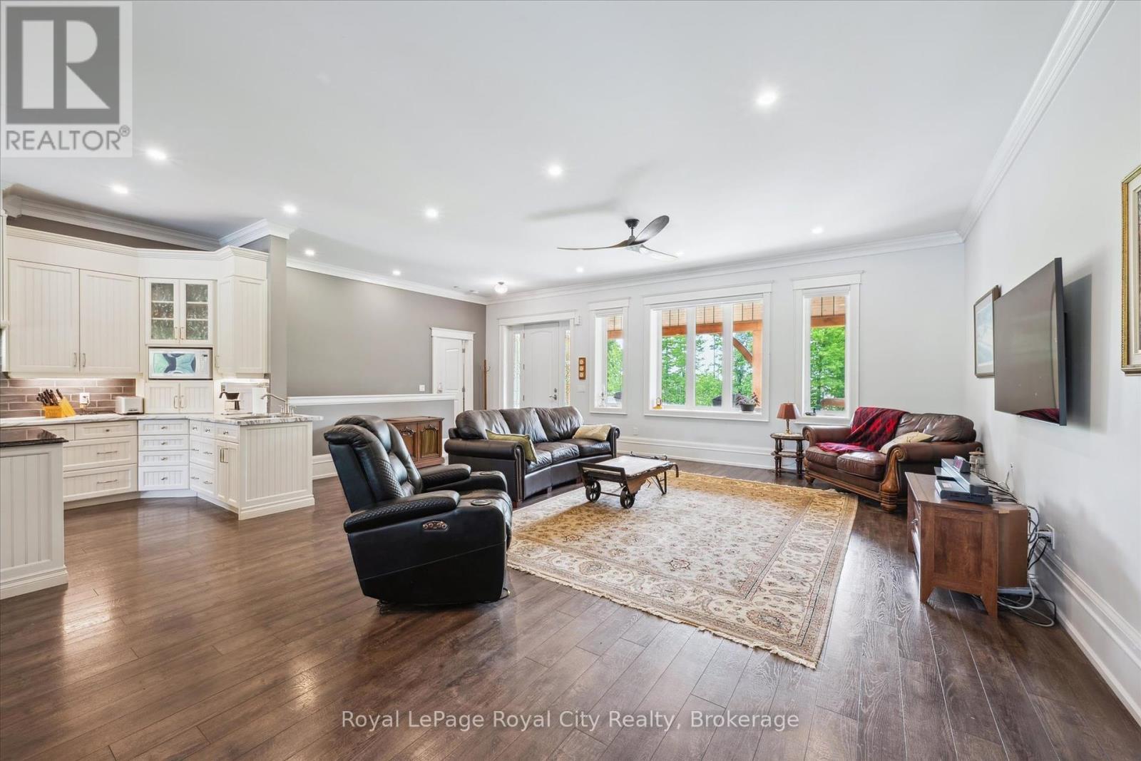 












8720 15 SIDE ROAD

,
Erin,




Ontario
N0B2K0

