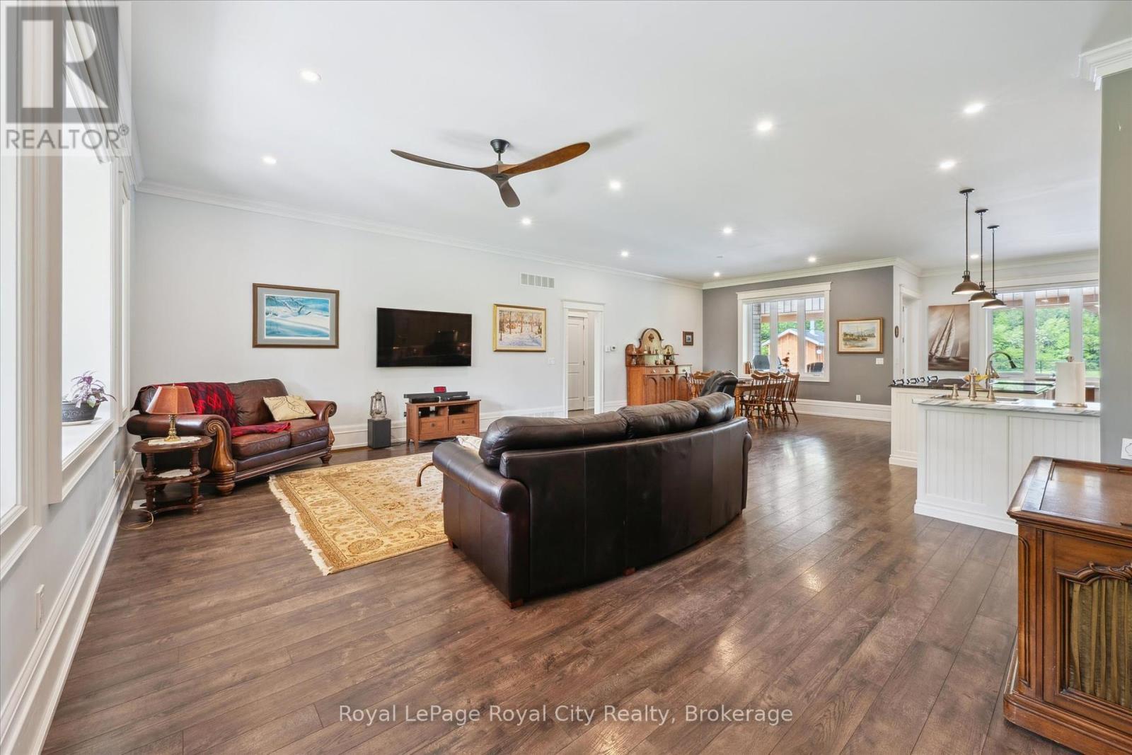 












8720 15 SIDE ROAD

,
Erin,




Ontario
N0B2K0

