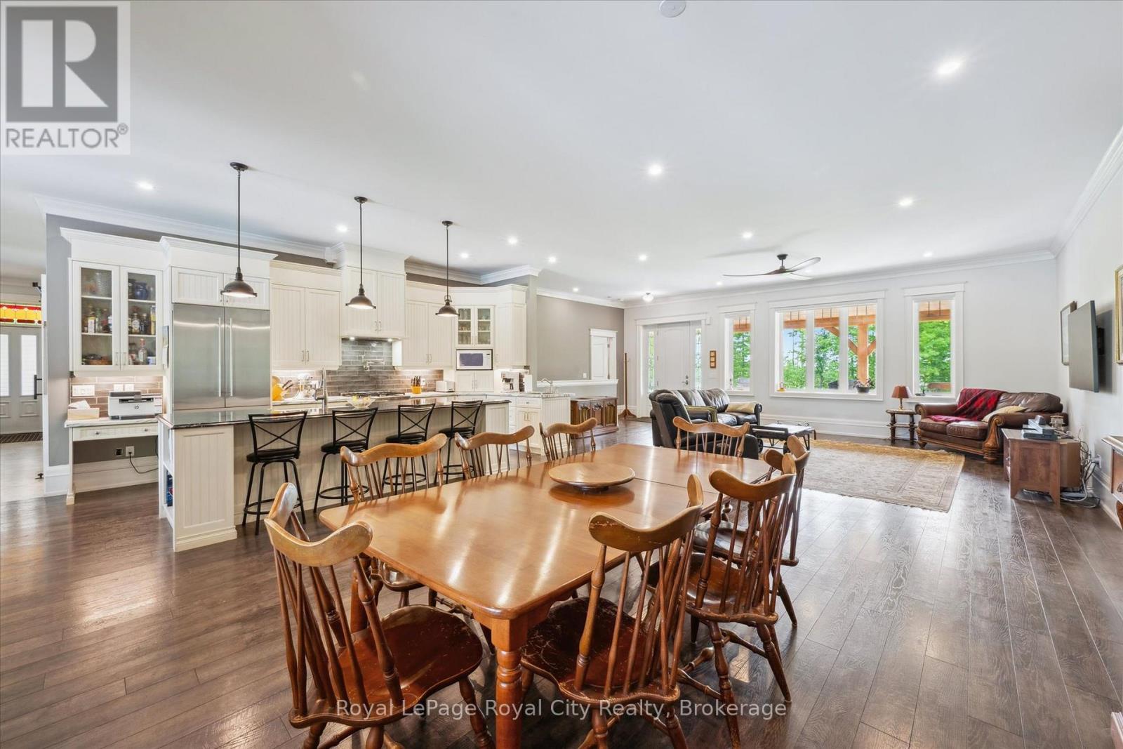 












8720 15 SIDE ROAD

,
Erin,




Ontario
N0B2K0


