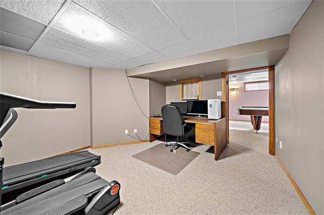 









3841


BIRDS HILL

RD,
East St Paul,




MB
R2E 1C2

