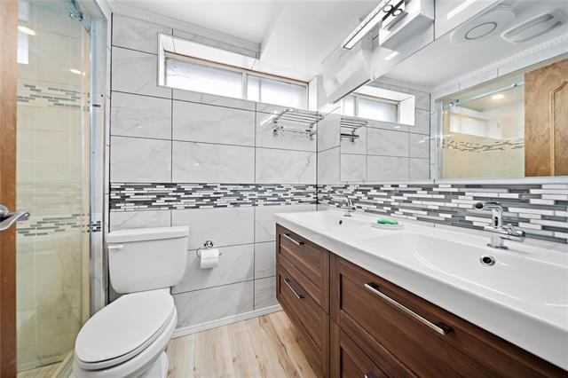 









3841


BIRDS HILL

RD,
East St Paul,




MB
R2E 1C2

