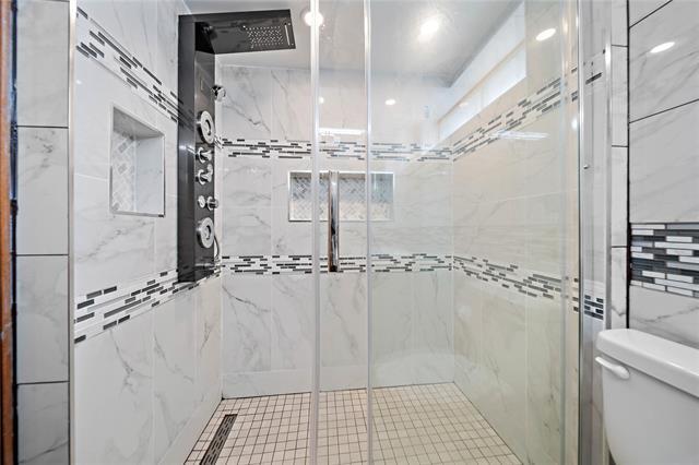 









3841


BIRDS HILL

RD,
East St Paul,




MB
R2E 1C2

