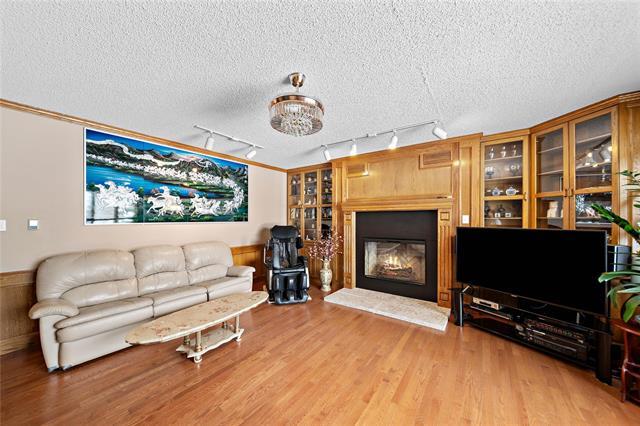 









3841


BIRDS HILL

RD,
East St Paul,




MB
R2E 1C2

