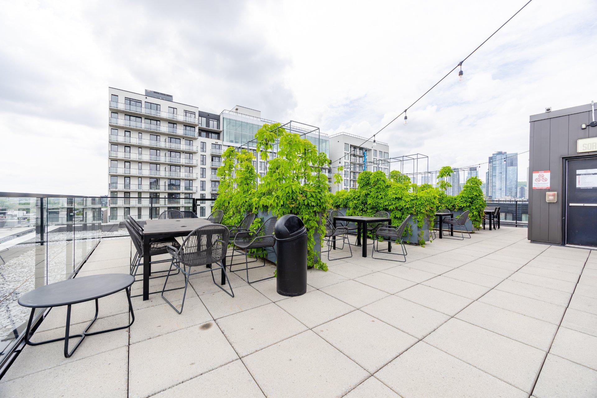 









1375


Rue des Bassins

, 1415,
Montréal (Le Sud-Ouest),




QC
H3C1W3

