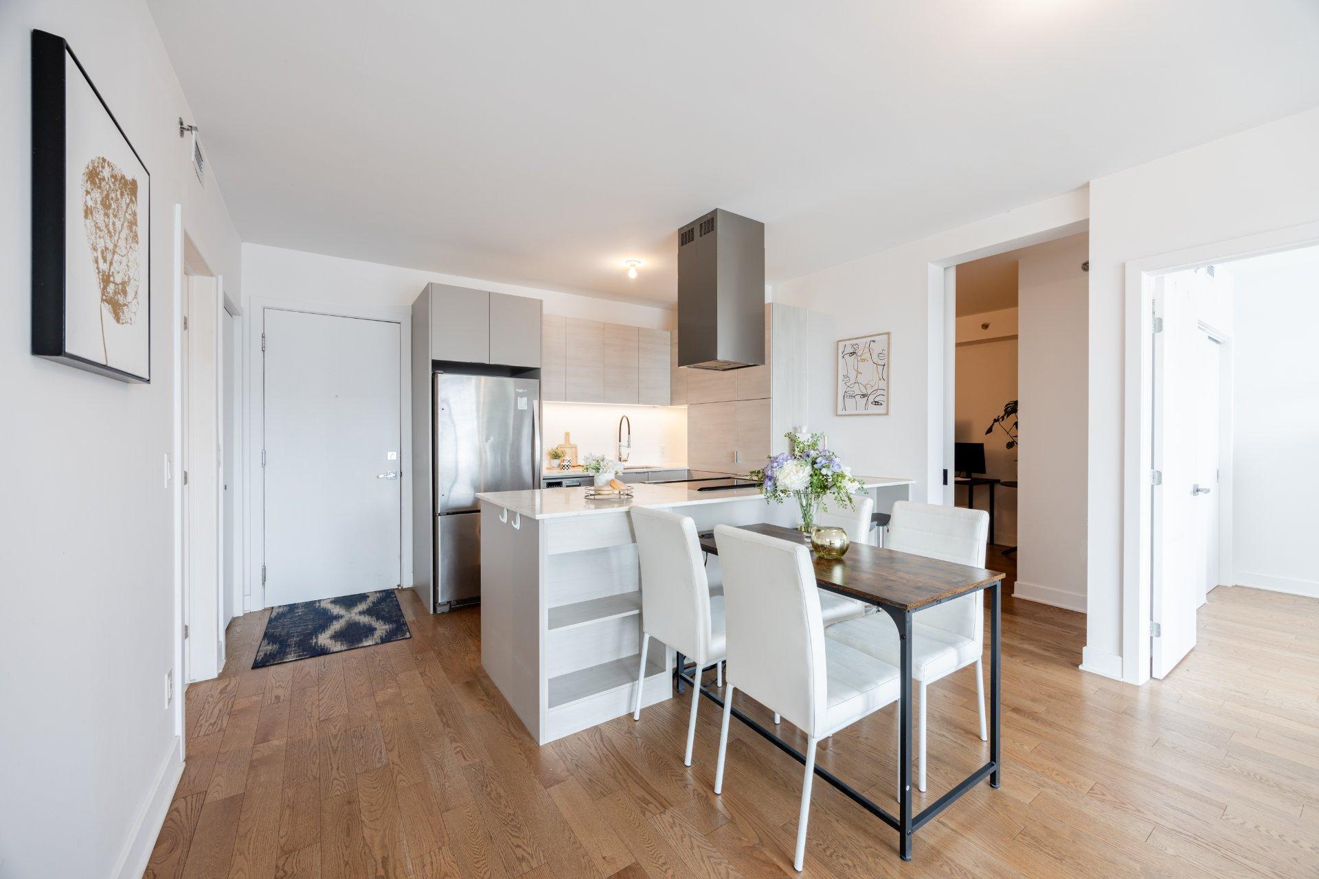 









1375


Rue des Bassins

, 1415,
Montréal (Le Sud-Ouest),




QC
H3C1W3

