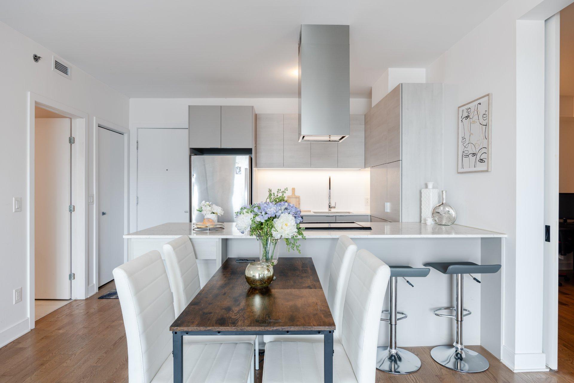 









1375


Rue des Bassins

, 1415,
Montréal (Le Sud-Ouest),




QC
H3C1W3

