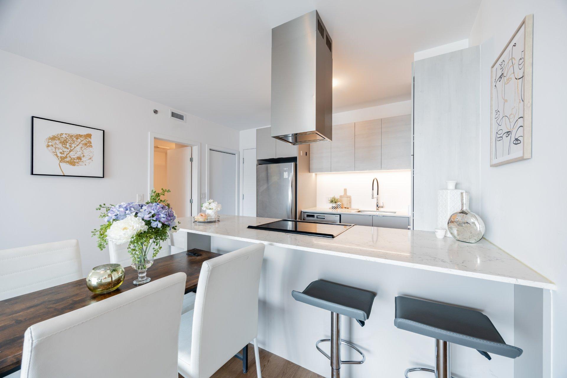 









1375


Rue des Bassins

, 1415,
Montréal (Le Sud-Ouest),




QC
H3C1W3

