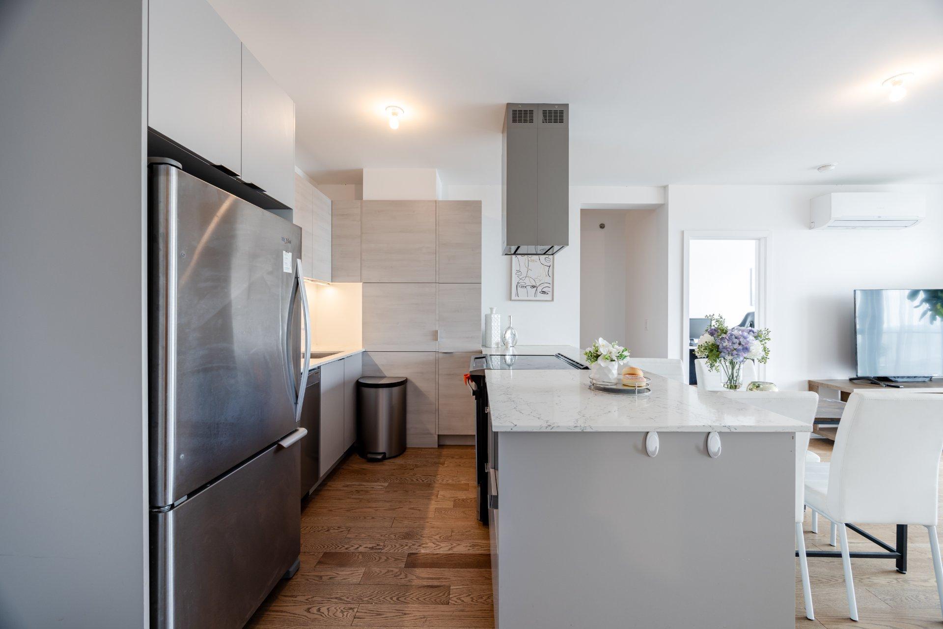 









1375


Rue des Bassins

, 1415,
Montréal (Le Sud-Ouest),




QC
H3C1W3

