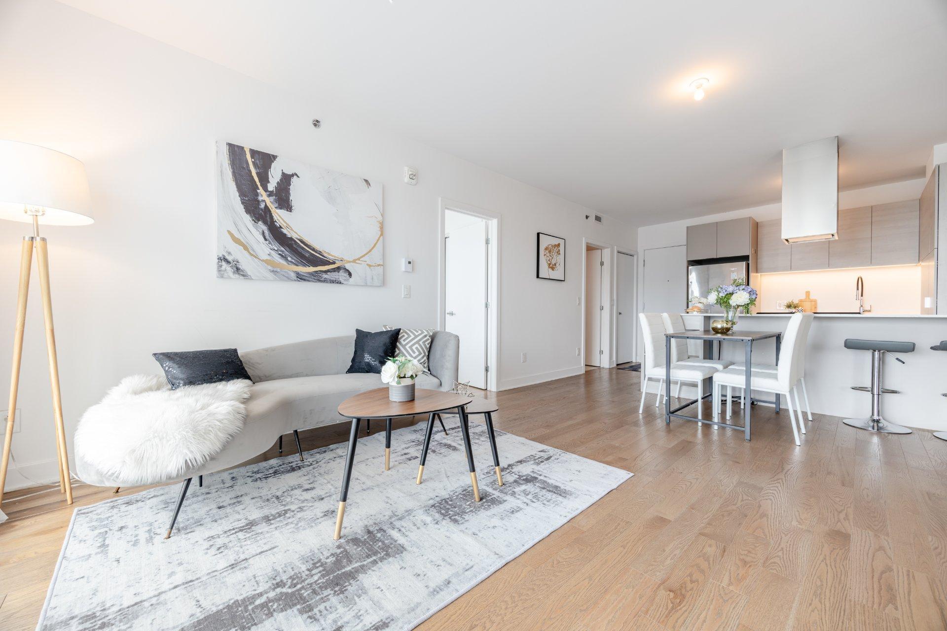 









1375


Rue des Bassins

, 1415,
Montréal (Le Sud-Ouest),




QC
H3C1W3

