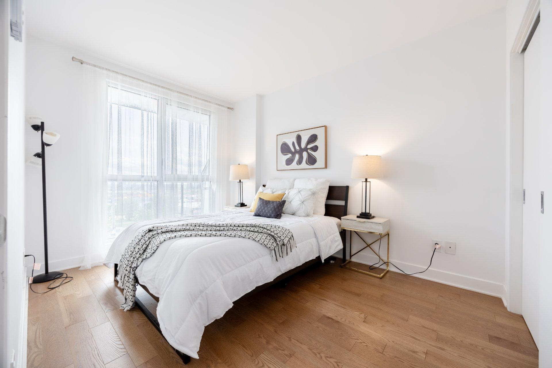 









1375


Rue des Bassins

, 1415,
Montréal (Le Sud-Ouest),




QC
H3C1W3

