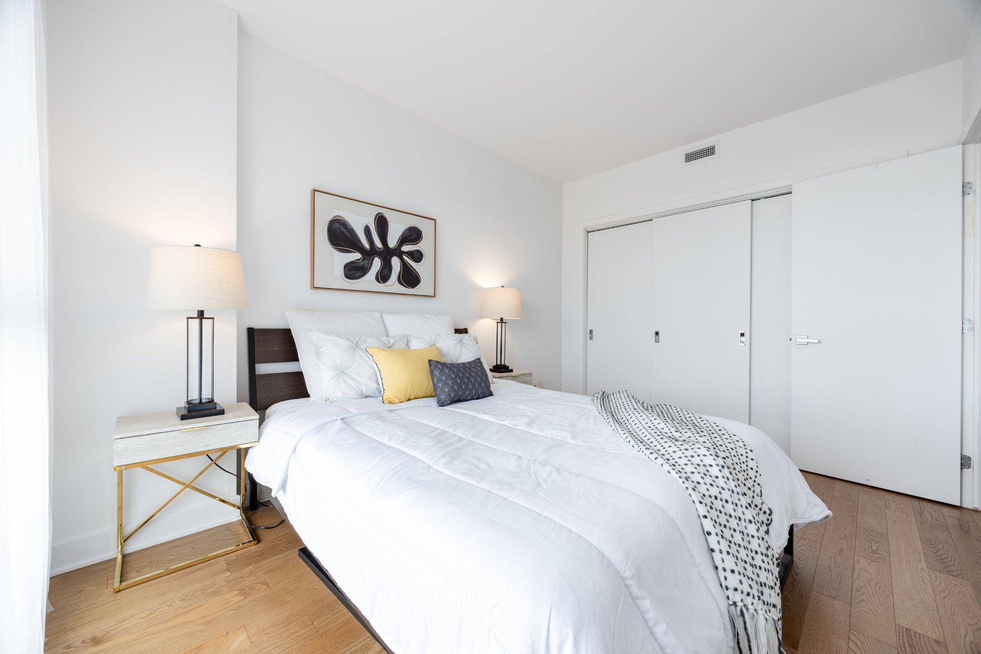 









1375


Rue des Bassins

, 1415,
Montréal (Le Sud-Ouest),




QC
H3C1W3

