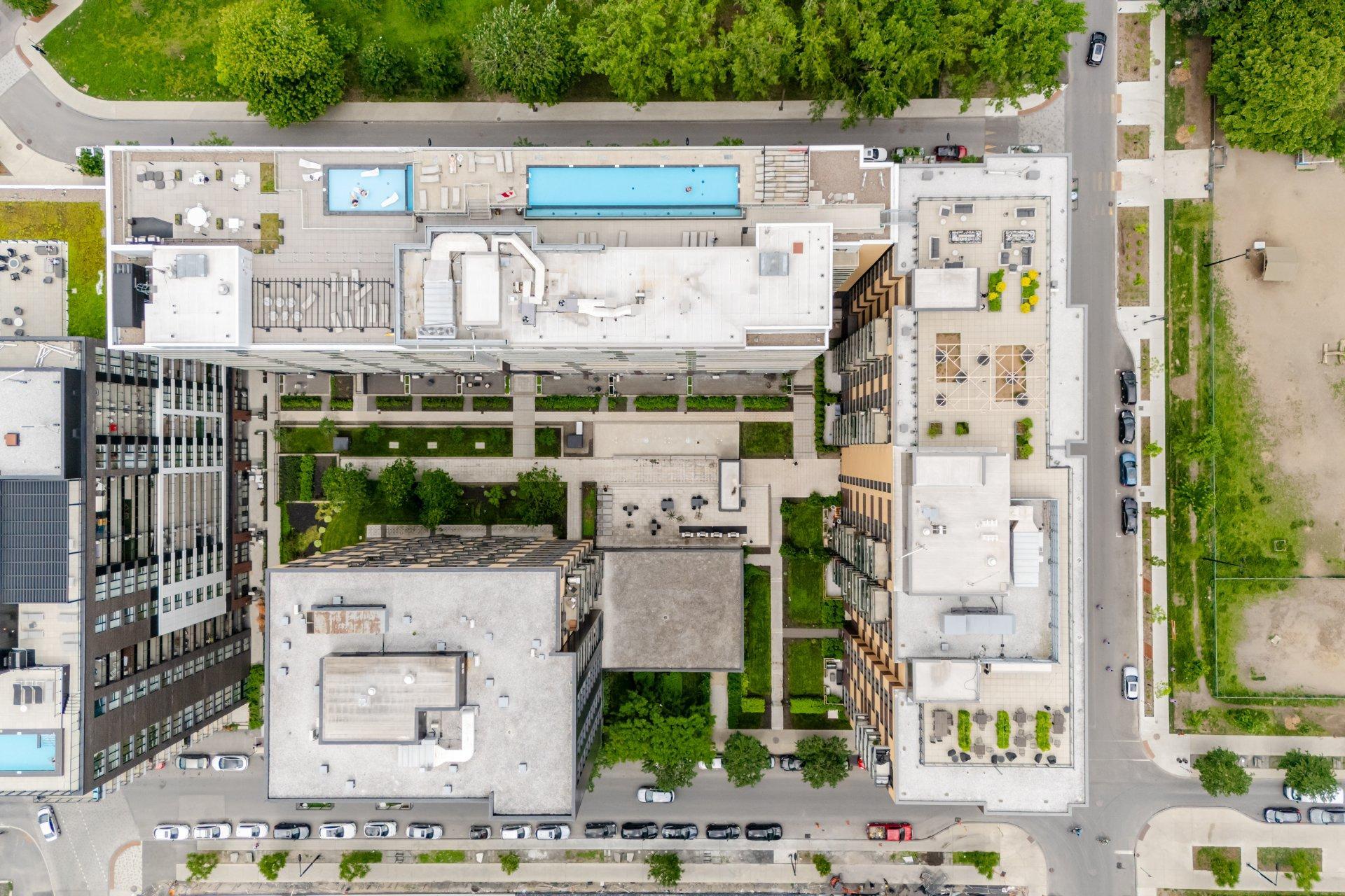 









1375


Rue des Bassins

, 1415,
Montréal (Le Sud-Ouest),




QC
H3C1W3

