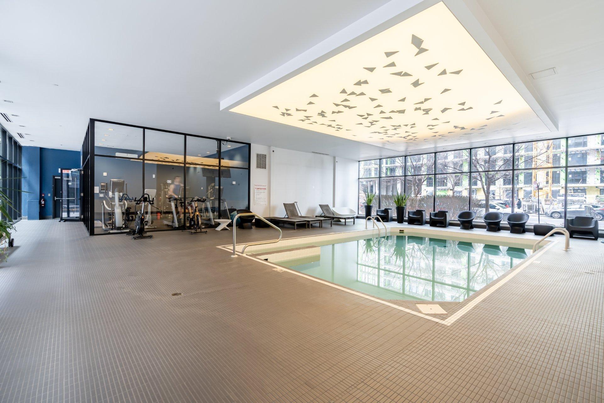 









1375


Rue des Bassins

, 1415,
Montréal (Le Sud-Ouest),




QC
H3C1W3

