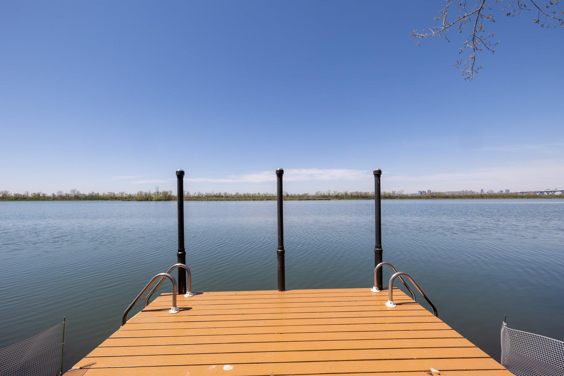 









8050


Boul. St-Laurent

, 108,
Brossard,




QC
J4X2P1

