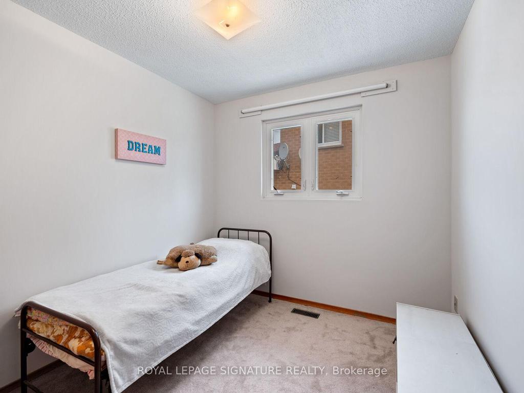 









100


Madison

Street,
Brampton,




ON
L6S 3C5

