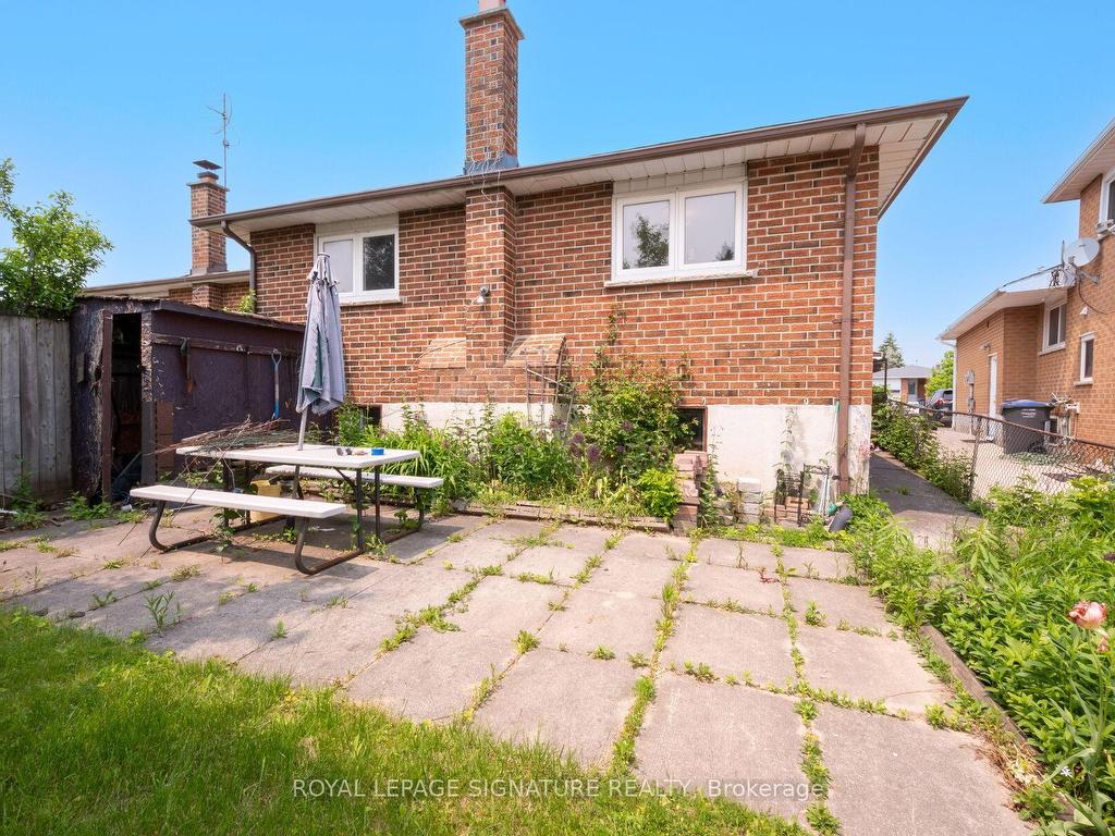 









100


Madison

Street,
Brampton,




ON
L6S 3C5

