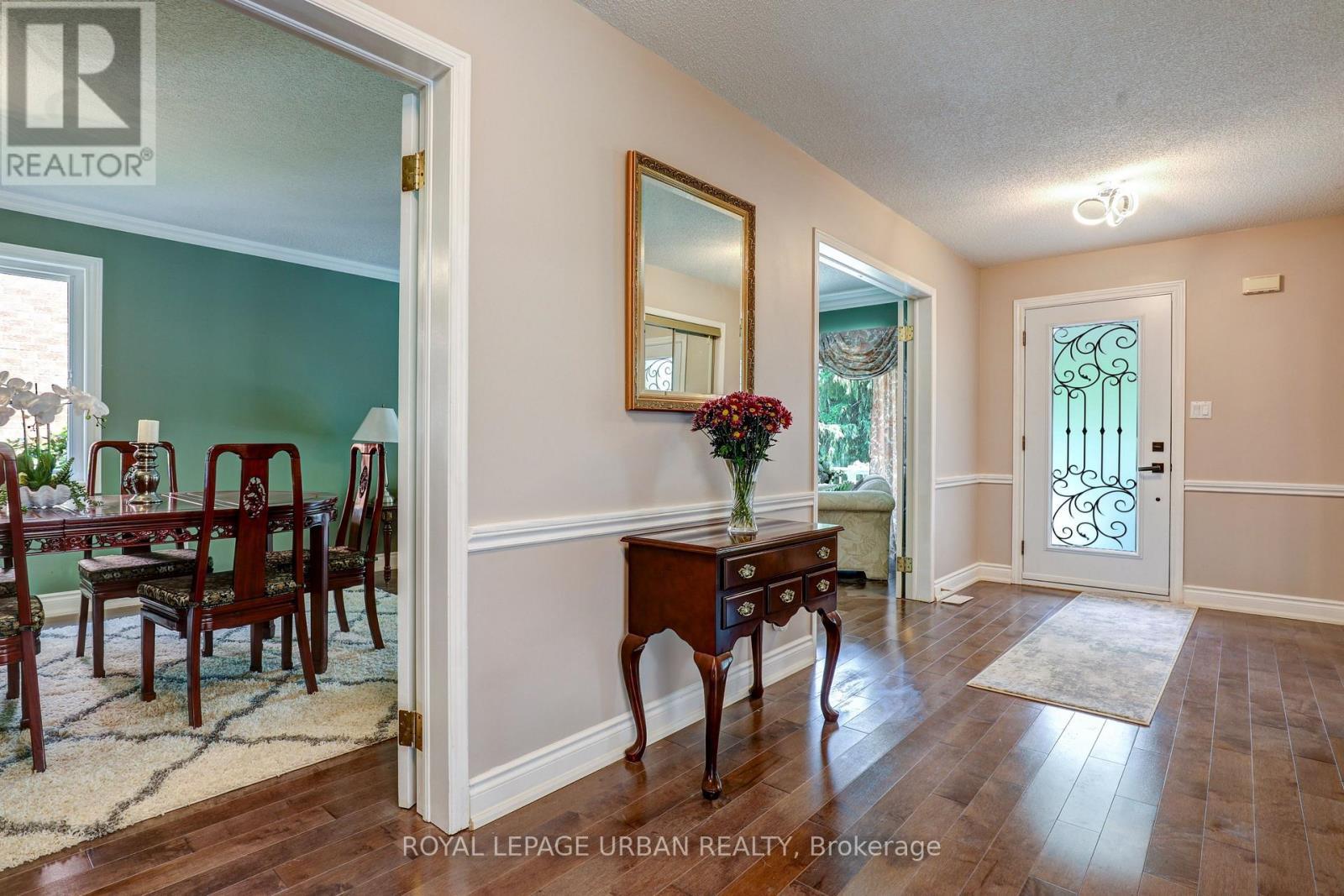 












1023 MOUNTCASTLE CRESCENT

,
Pickering,




Ontario
L1V5J1

