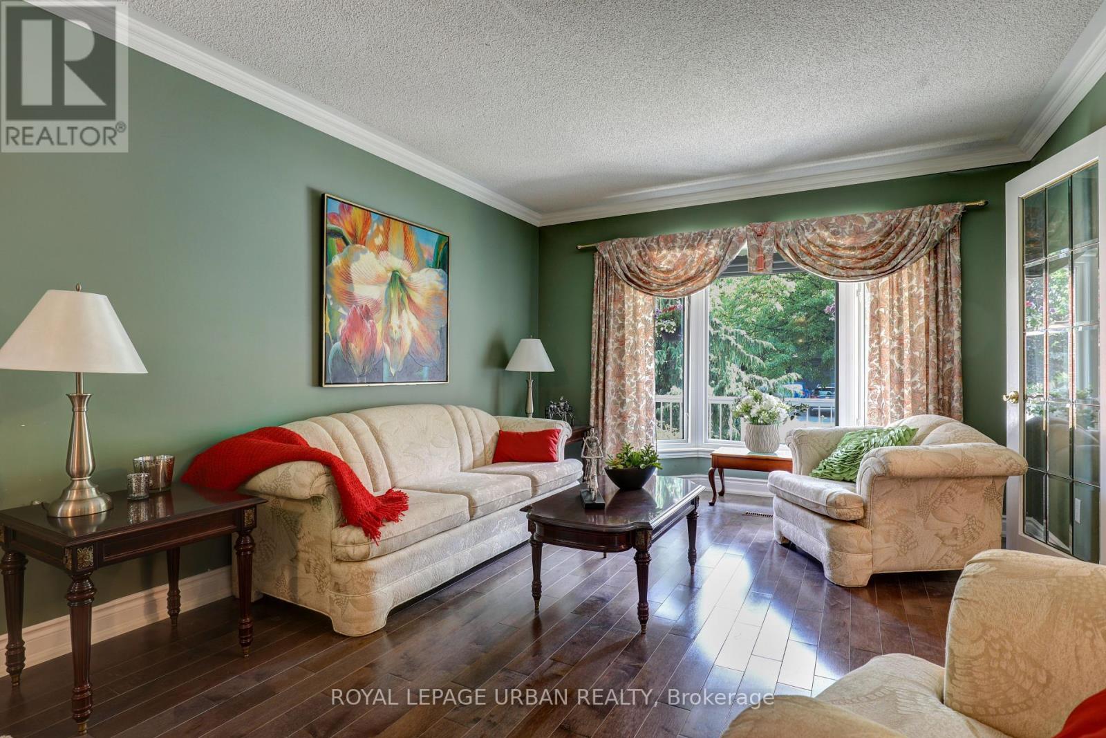 












1023 MOUNTCASTLE CRESCENT

,
Pickering,




Ontario
L1V5J1

