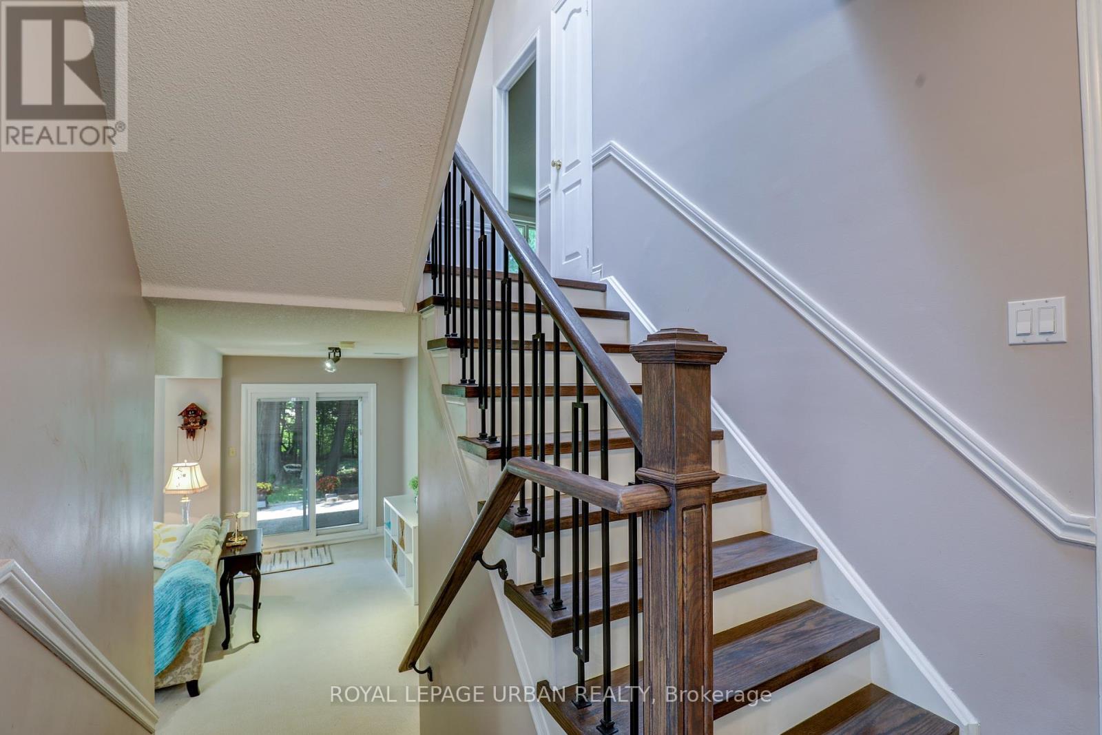 












1023 MOUNTCASTLE CRESCENT

,
Pickering,




Ontario
L1V5J1

