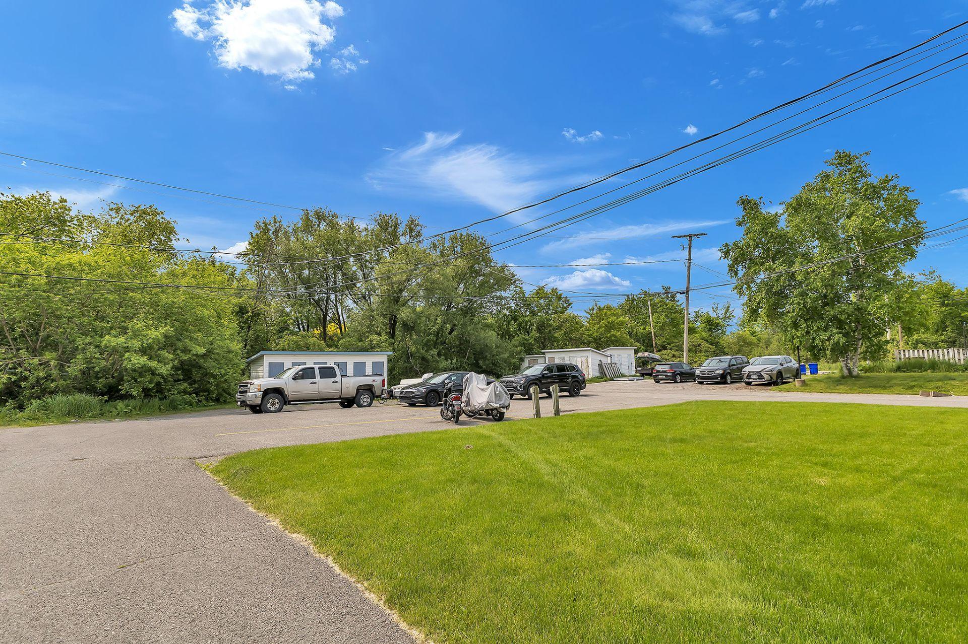 









122


Rue Laflamme

,
Gatineau (Gatineau),




QC
J8R2J8

