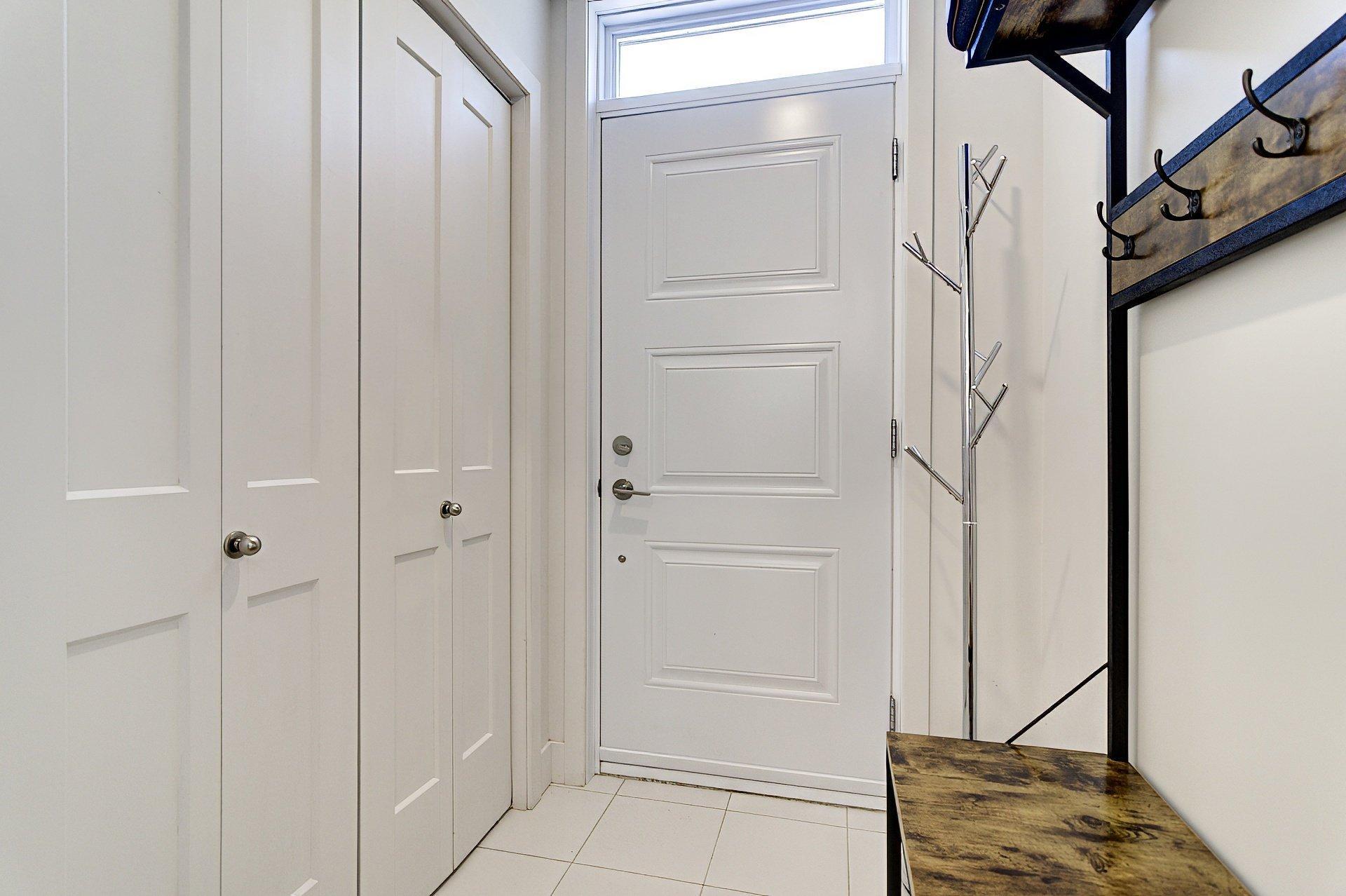 









52


Rue Auclair

,
Notre-Dame-de-l'Île-Perrot,




QC
J7W0X2

