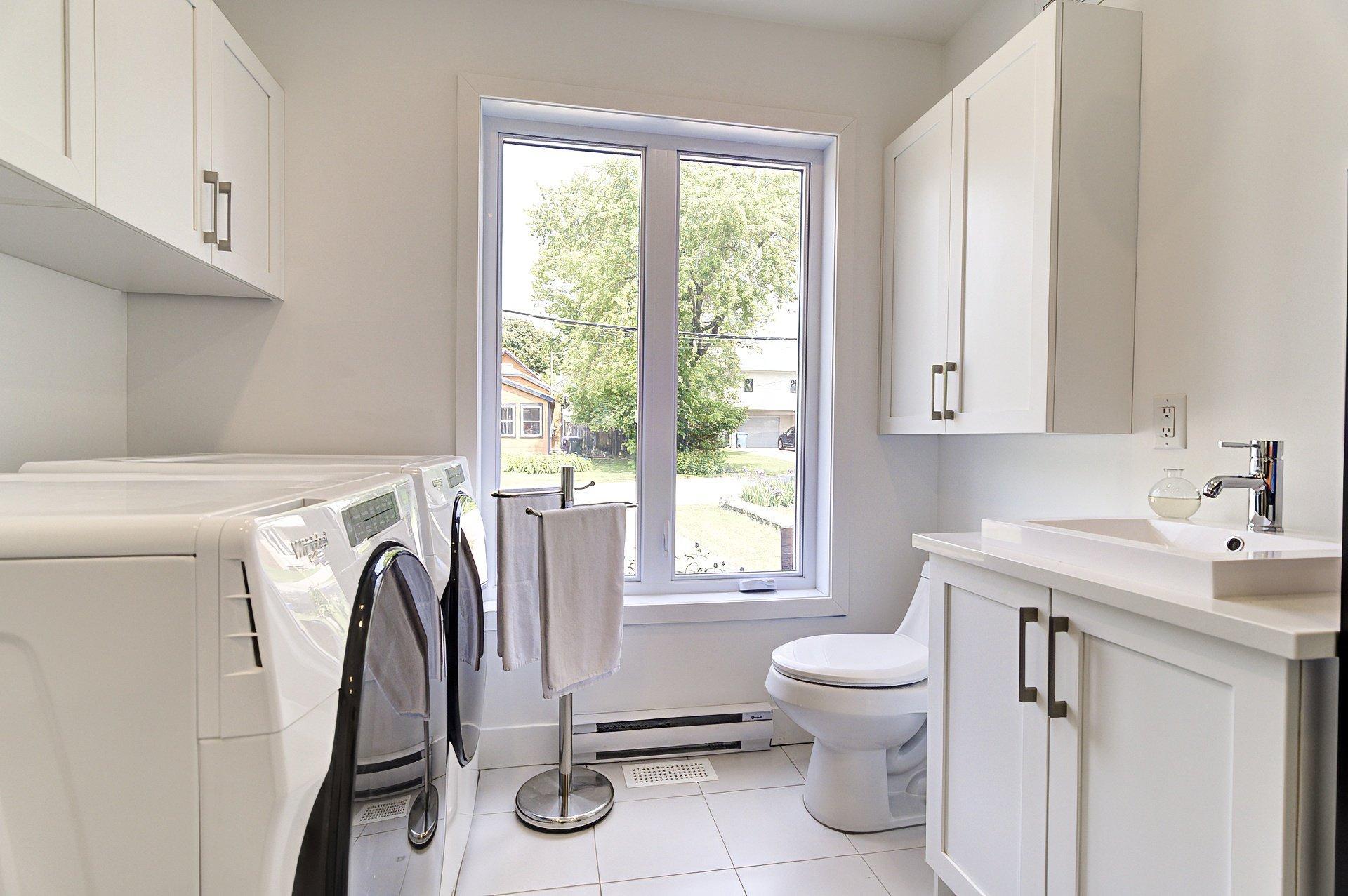 









52


Rue Auclair

,
Notre-Dame-de-l'Île-Perrot,




QC
J7W0X2

