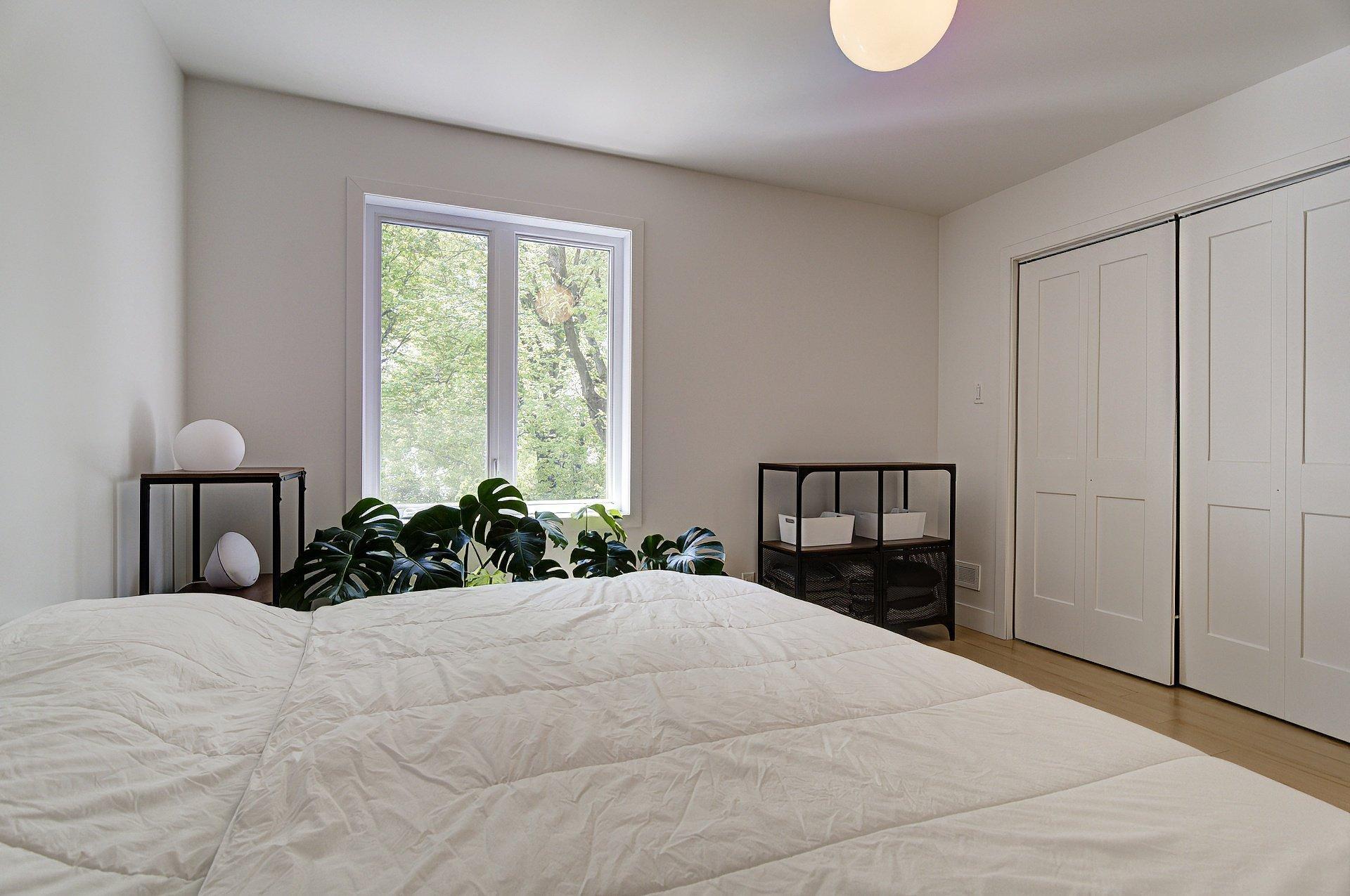 









52


Rue Auclair

,
Notre-Dame-de-l'Île-Perrot,




QC
J7W0X2

