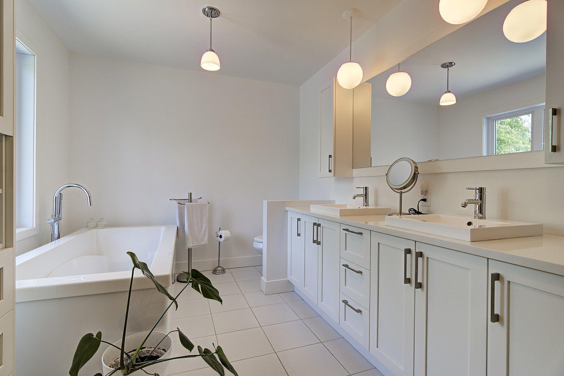 









52


Rue Auclair

,
Notre-Dame-de-l'Île-Perrot,




QC
J7W0X2

