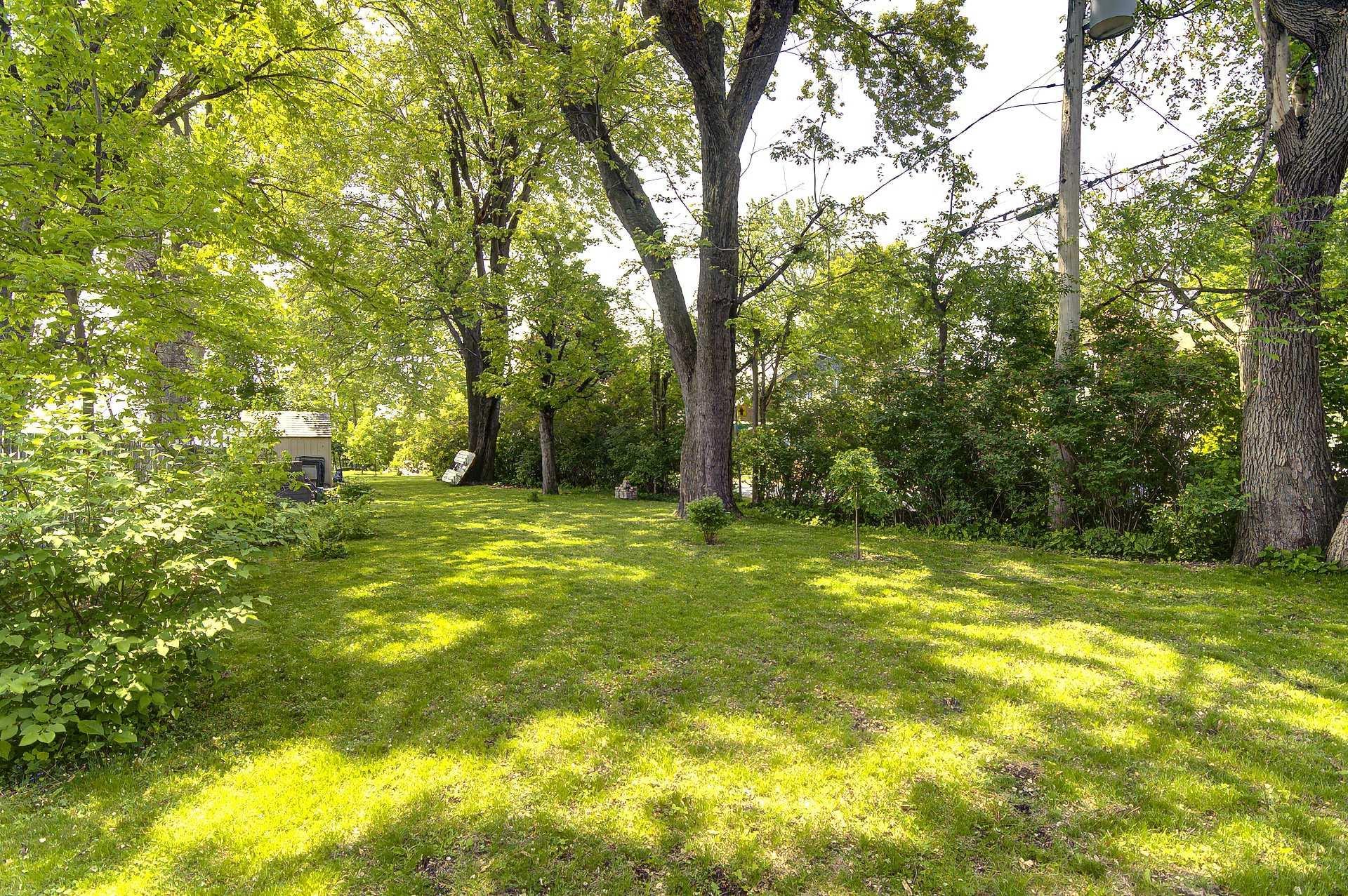 









52


Rue Auclair

,
Notre-Dame-de-l'Île-Perrot,




QC
J7W0X2

