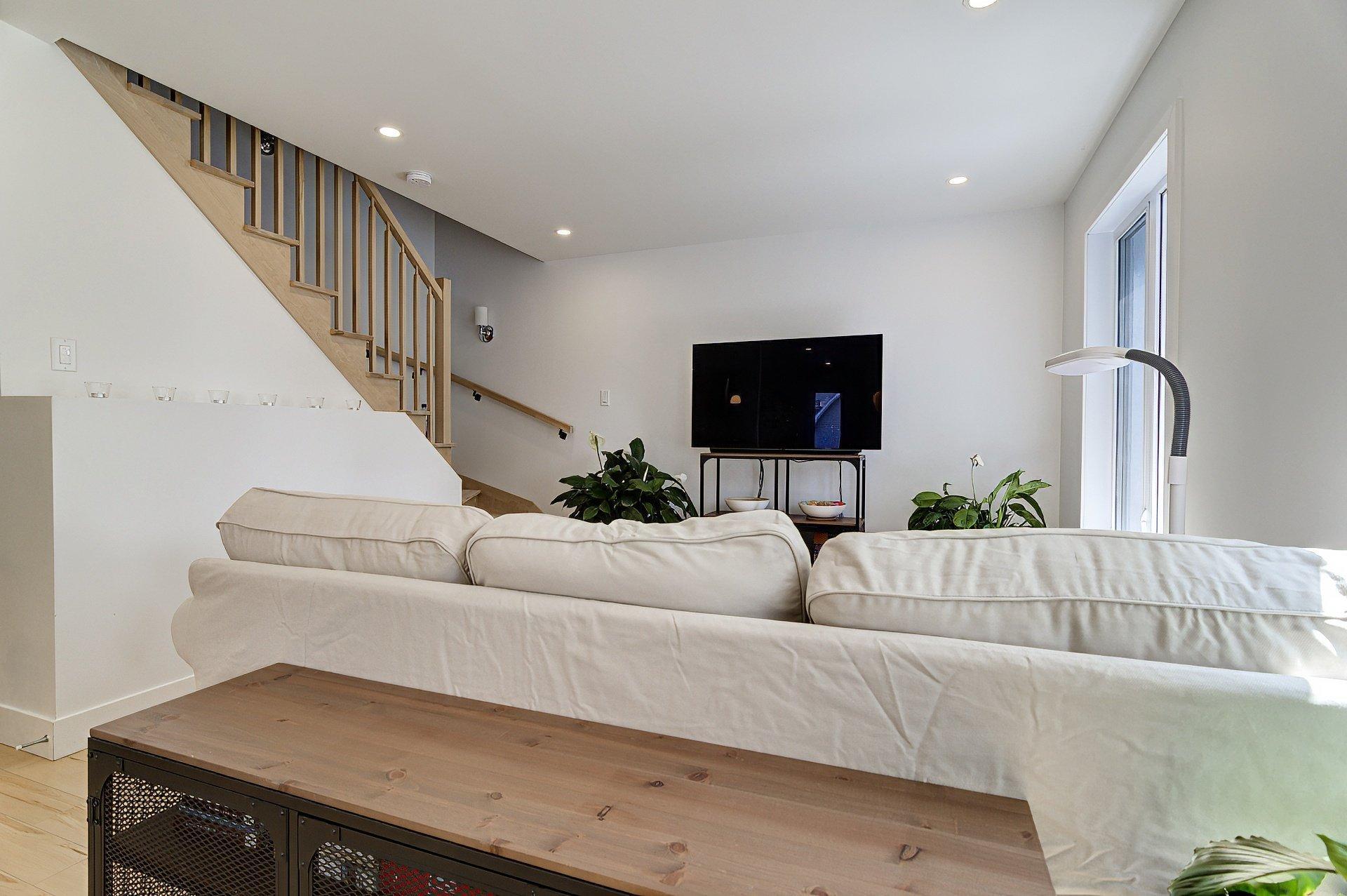 









52


Rue Auclair

,
Notre-Dame-de-l'Île-Perrot,




QC
J7W0X2

