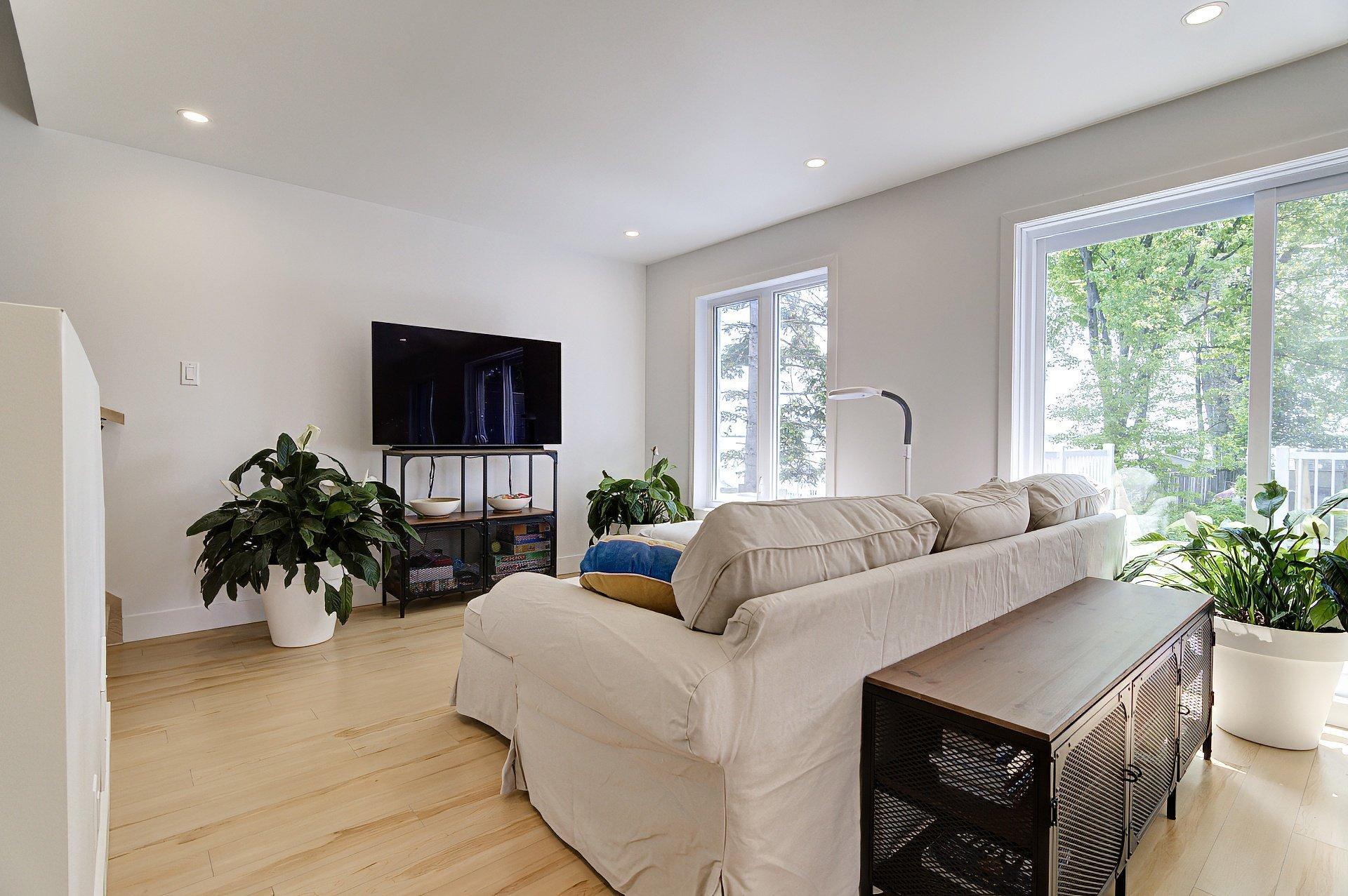 









52


Rue Auclair

,
Notre-Dame-de-l'Île-Perrot,




QC
J7W0X2

